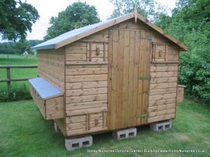 Loxwood Hen House 10X8 showing egg collection side box