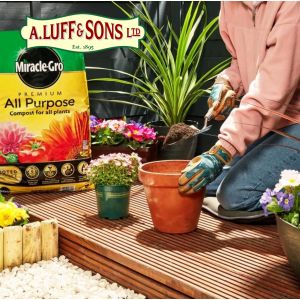 Miracle-Gro® Premium All Purpose Compost - image 3